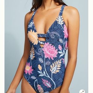 Seafolly Deep-V One Piece Swimsuit 🩱